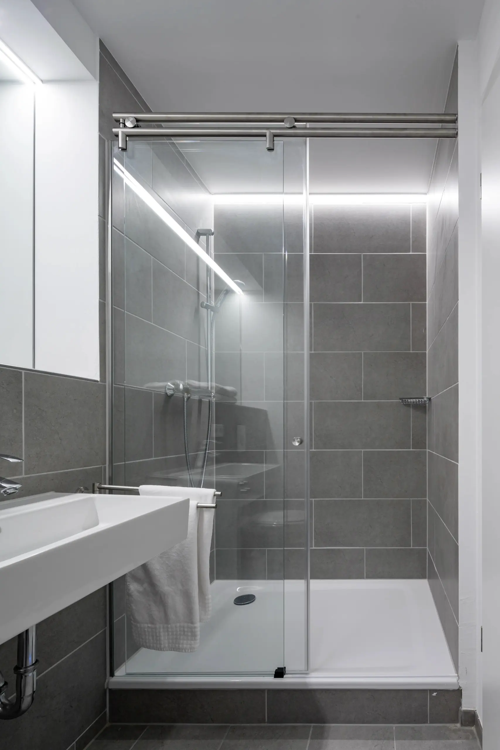 Flowers Hotels Muenster Zimmer Badezimmer 6